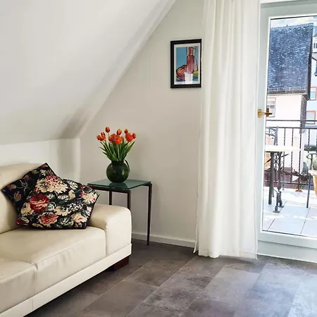 Weinstock - Klimatisierte Mit Sonnenterrasse * Рейл